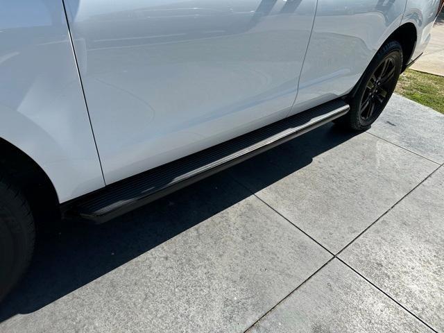2023 ford expedition xlt