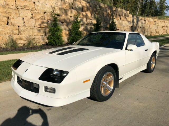 1989 camaro iroc z28 5.7 only 19000 actual miles! all original factory slp kit