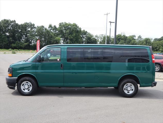 2017 chevrolet express 3500 ls
