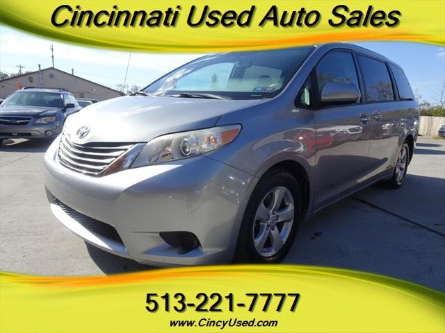 2011 toyota sienna le