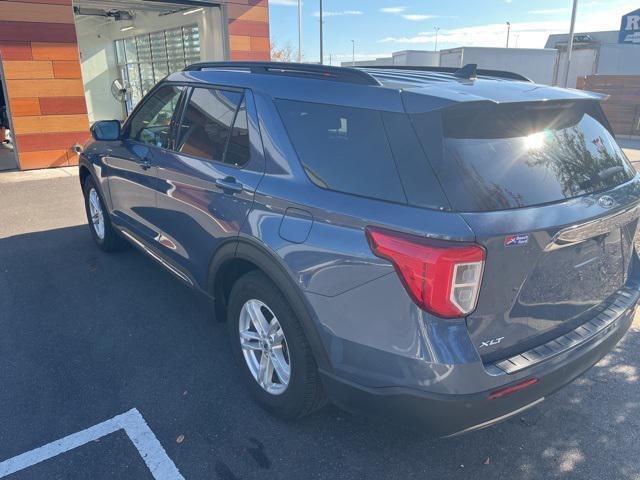 2021 ford explorer xlt