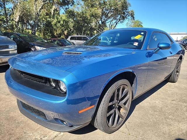 2021 dodge challenger sxt