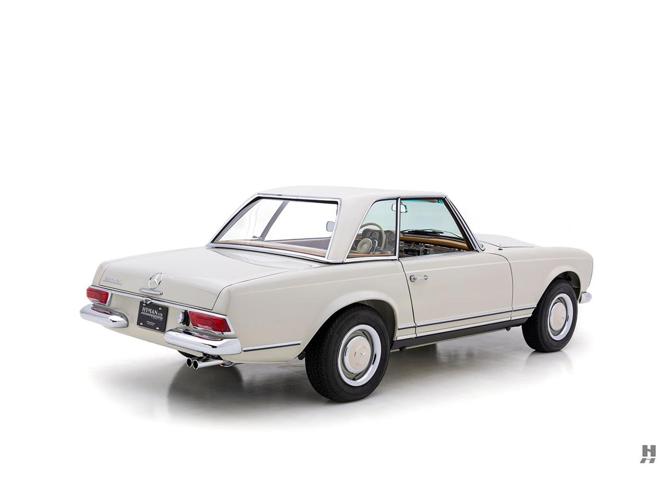 1965 mercedes-benz 230sl in saint louis, missouri
