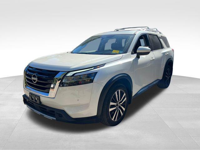 2023 nissan pathfinder platinum 4wd