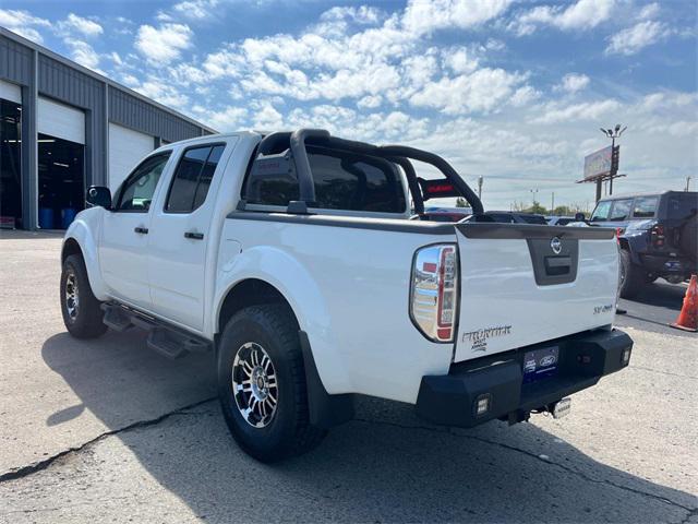 2016 nissan frontier sv