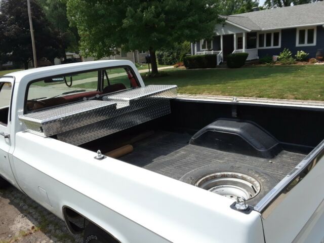 1985 chevrolet 1500 c10 1/2 ton pick up truck square body 2x4 305ci long bed