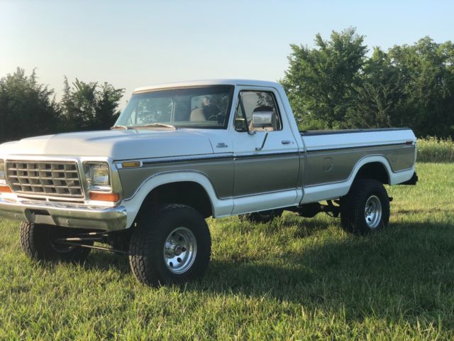 1976 ford f-150 4x4 *60k original miles 390 cubic inch 4speed manual*