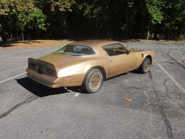 1977 trans am. 400 4 speed ws6, w72