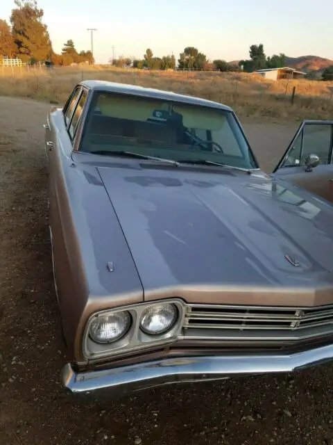 1969 plymouth satellite 4-door 91,596 original miles, 2nd owner