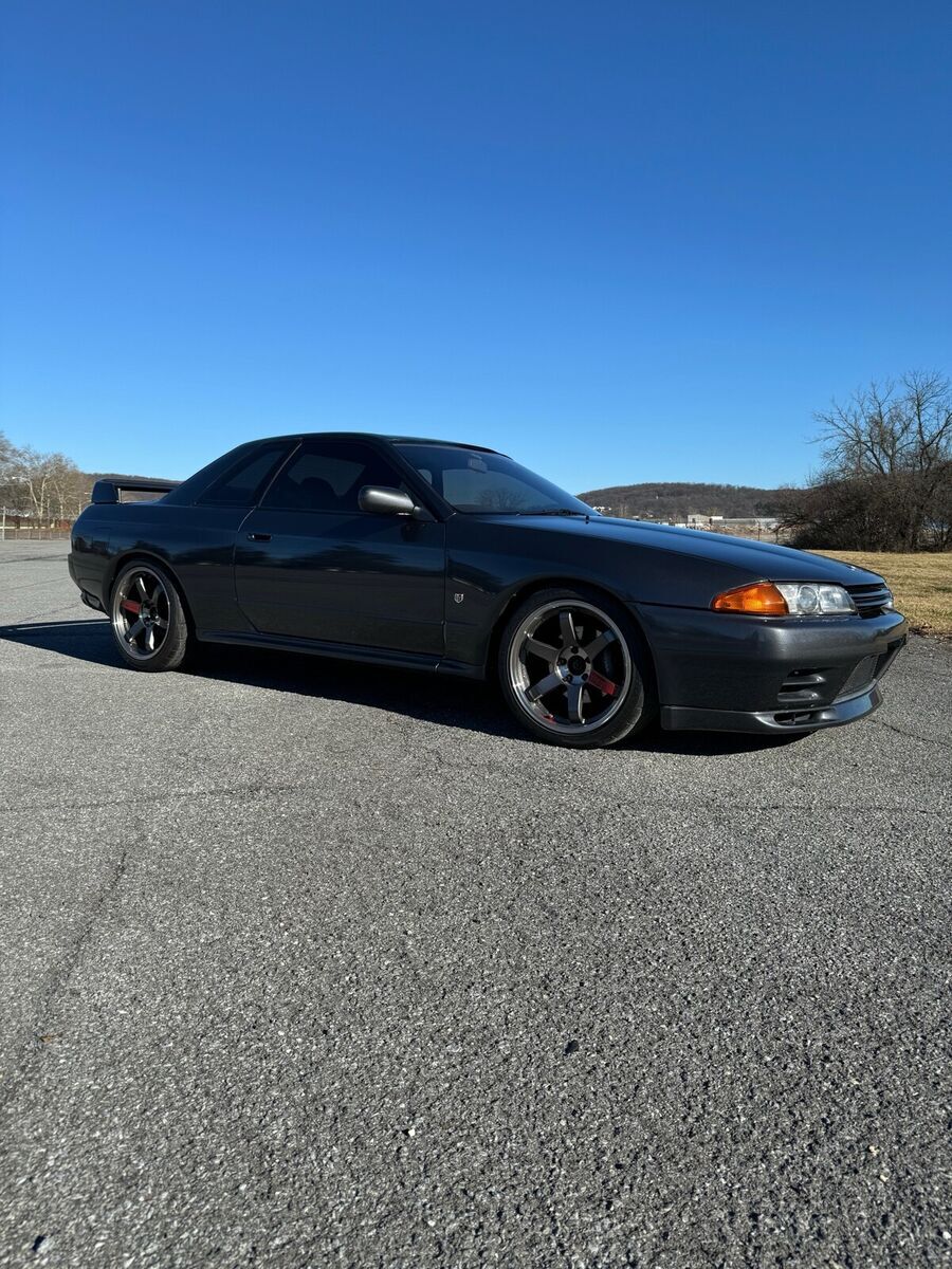 1990 nissan skyline grey awd manual gtr