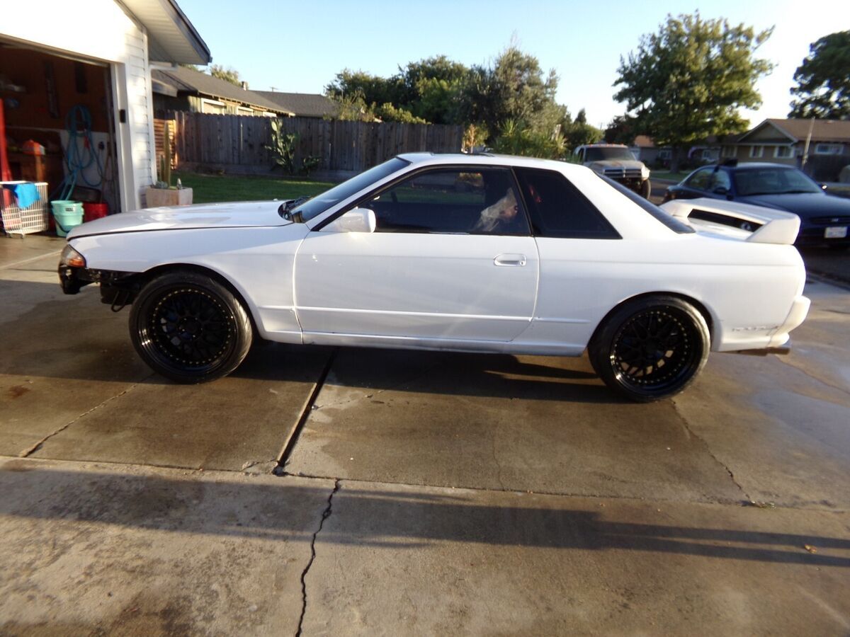 nissan skyline right hand drive