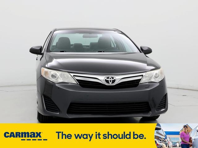 2014 toyota camry le