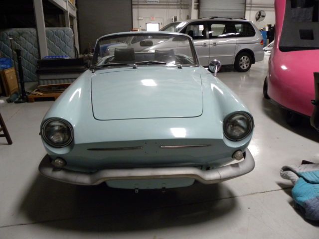 1961 renault caravelle convertible, runs and drives, super rare car!