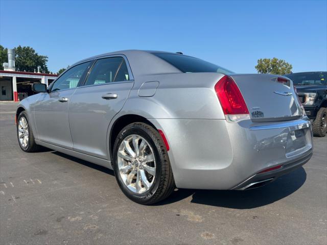 2017 chrysler 300 s