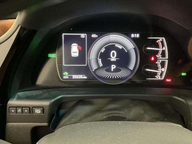 2022 lexus es 300h luxury