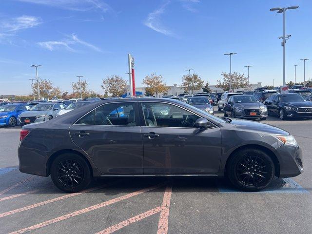 2014 toyota camry le