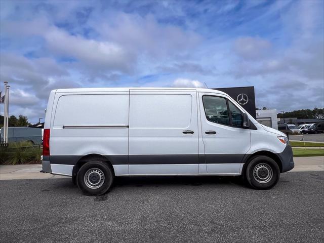 2022 mercedes-benz sprinter 2500 standard roof