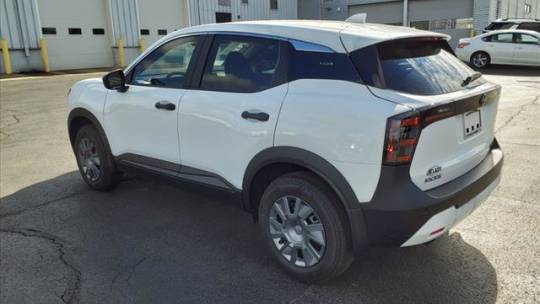 2025 Nissan Kicks