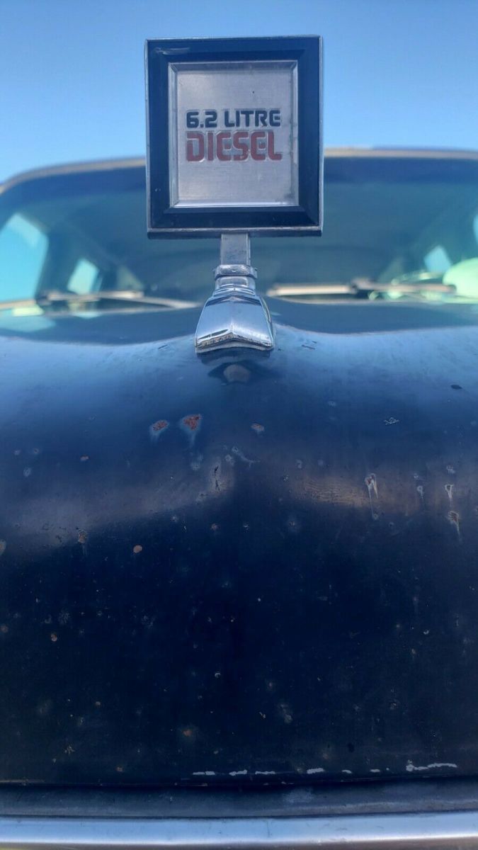 i am the 3rd owner of this original condition, very low mileage (88k) suburban