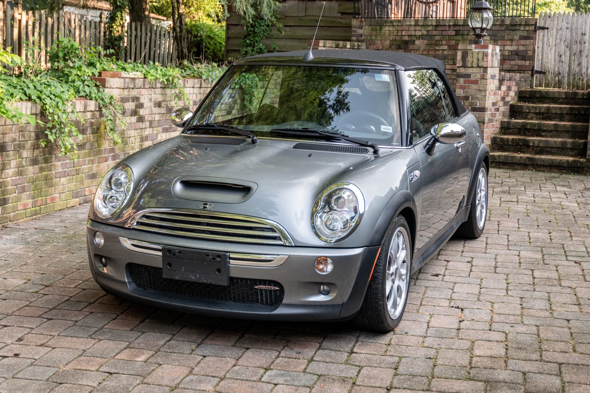 2006 mini cooper s jcw convertible 6-speed