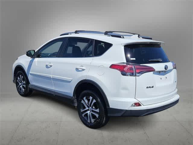 2017 toyota rav4 le
