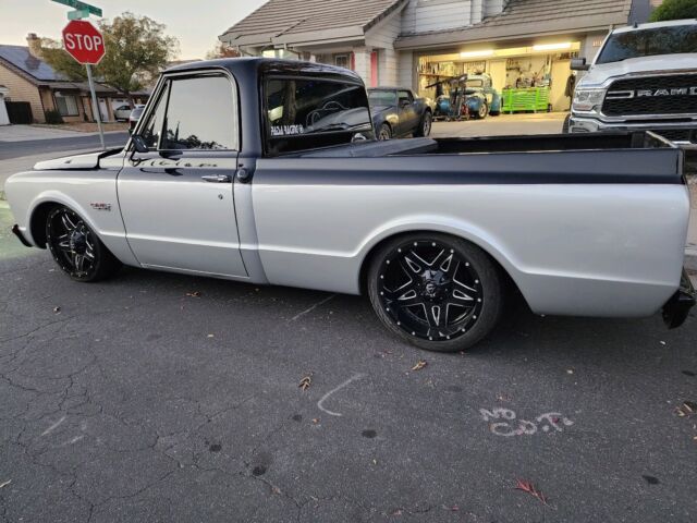 1968 gmc sierra pickup black rwd automatic