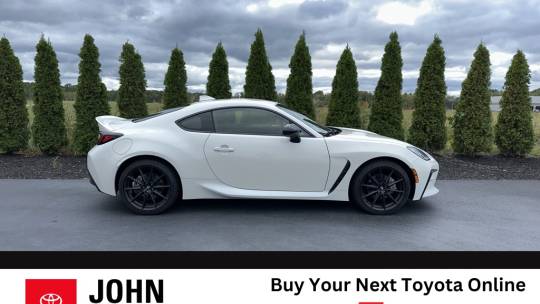 2023 Toyota GR86 premium