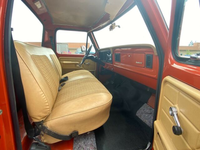 1976 ford f-150 custom v8, rust free 152,000 orig. miles well kept. no reserve!