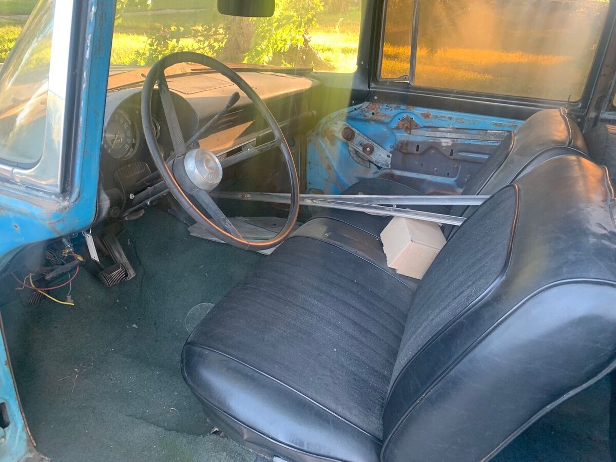 1956 ford customline sedan grey rwd automatic