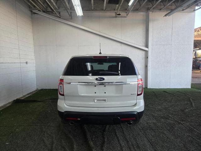 2012 ford explorer base
