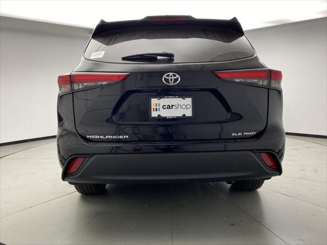2022 toyota highlander xle