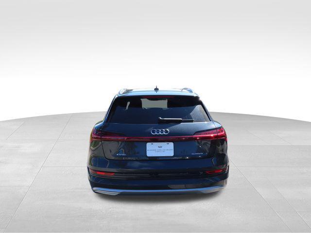 2022 audi e-tron premium