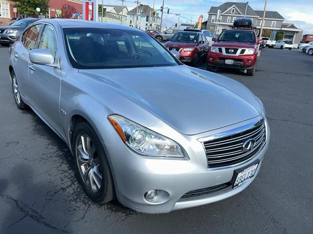 2013 infiniti m35h base