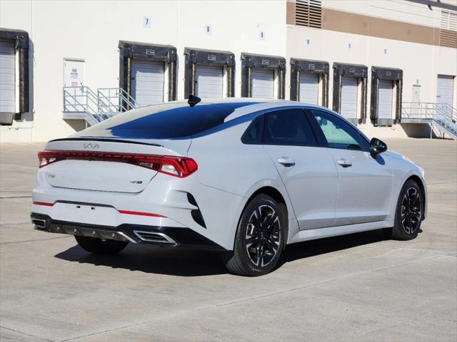 2022 kia k5 gt-line