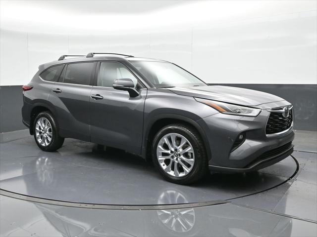2022 toyota highlander limited