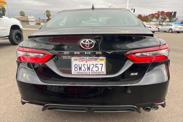 2021 toyota camry se