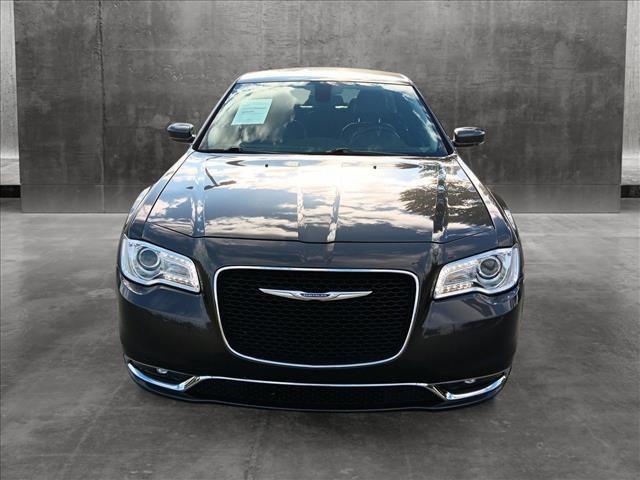2021 chrysler 300 touring l