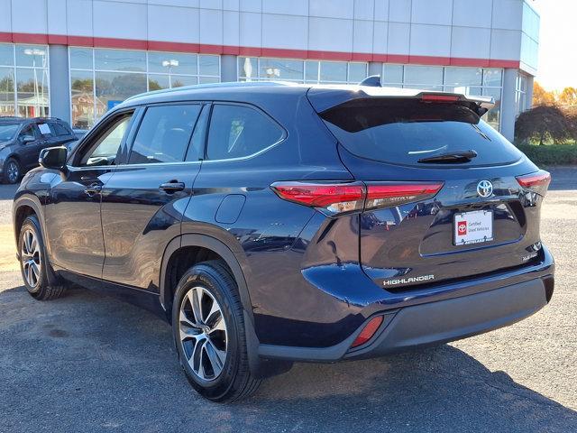 2021 toyota highlander xle