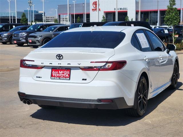 2025 toyota camry se