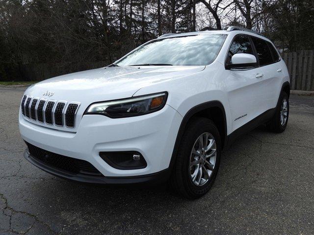 2021 jeep cherokee latitude lux