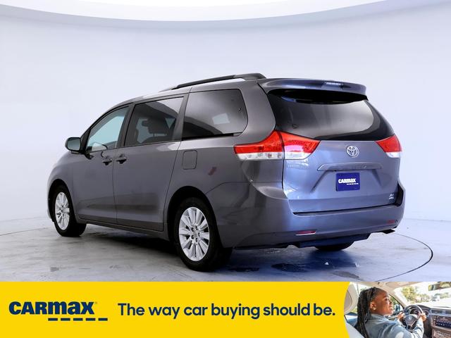 2014 toyota sienna xle