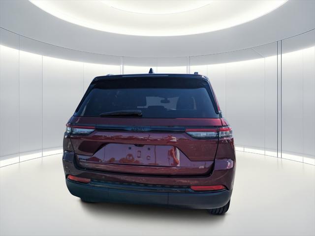 2023 jeep grand cherokee altitude