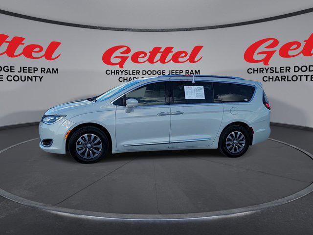 2020 chrysler pacifica touring-l plus
