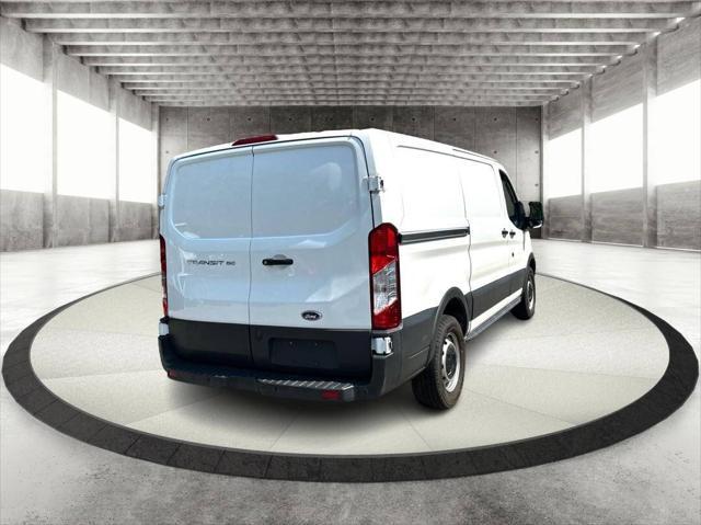2018 ford transit-150 base