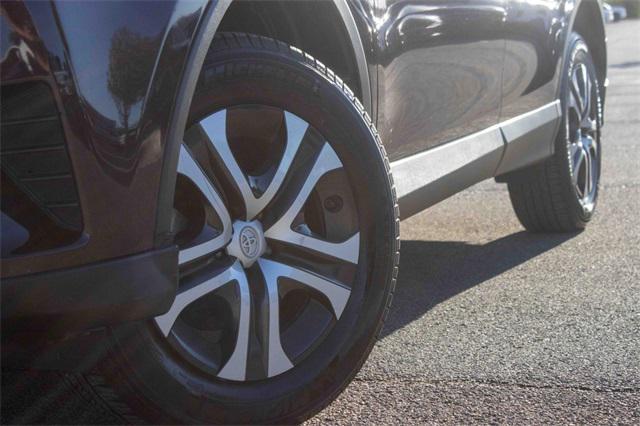 2018 toyota rav4 le