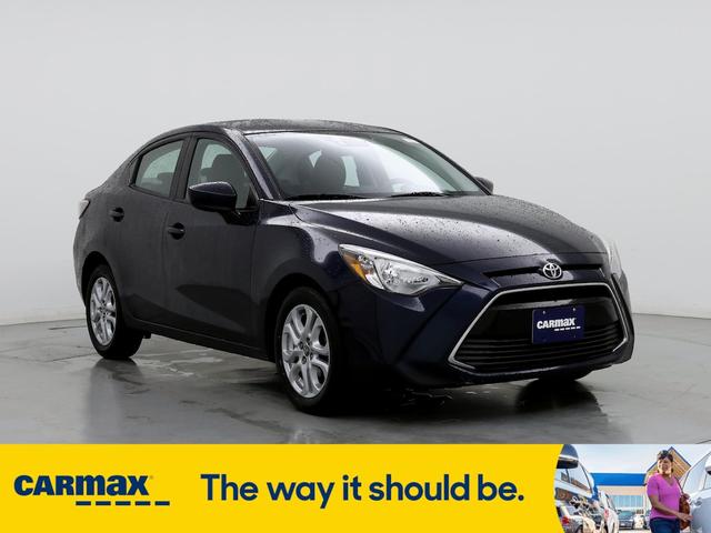 2017 toyota yaris ia
