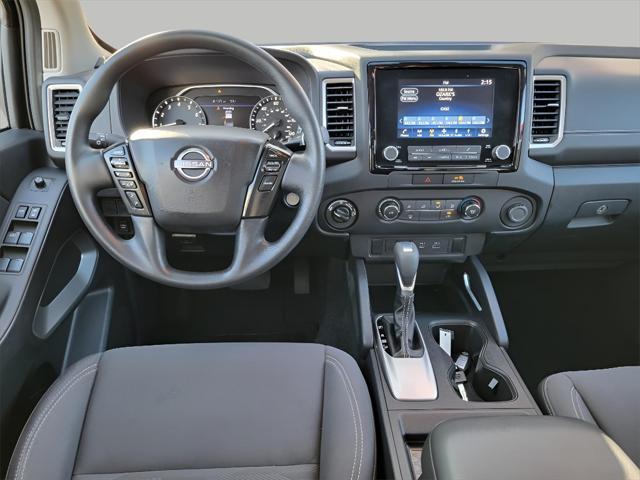 2022 nissan frontier sv