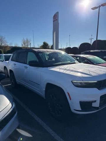 2023 jeep grand cherokee l summit