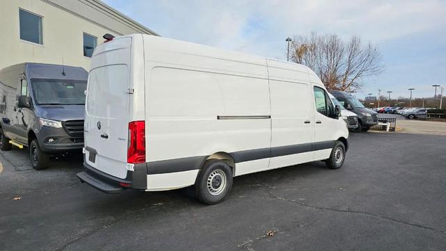 2024 mercedes-benz sprinter 2500