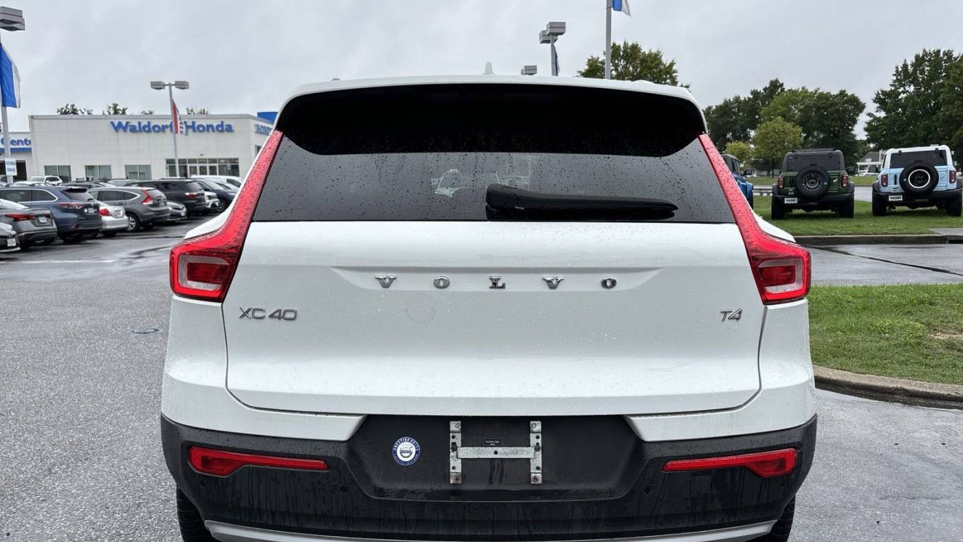 2020 volvo xc40 t4 momentum